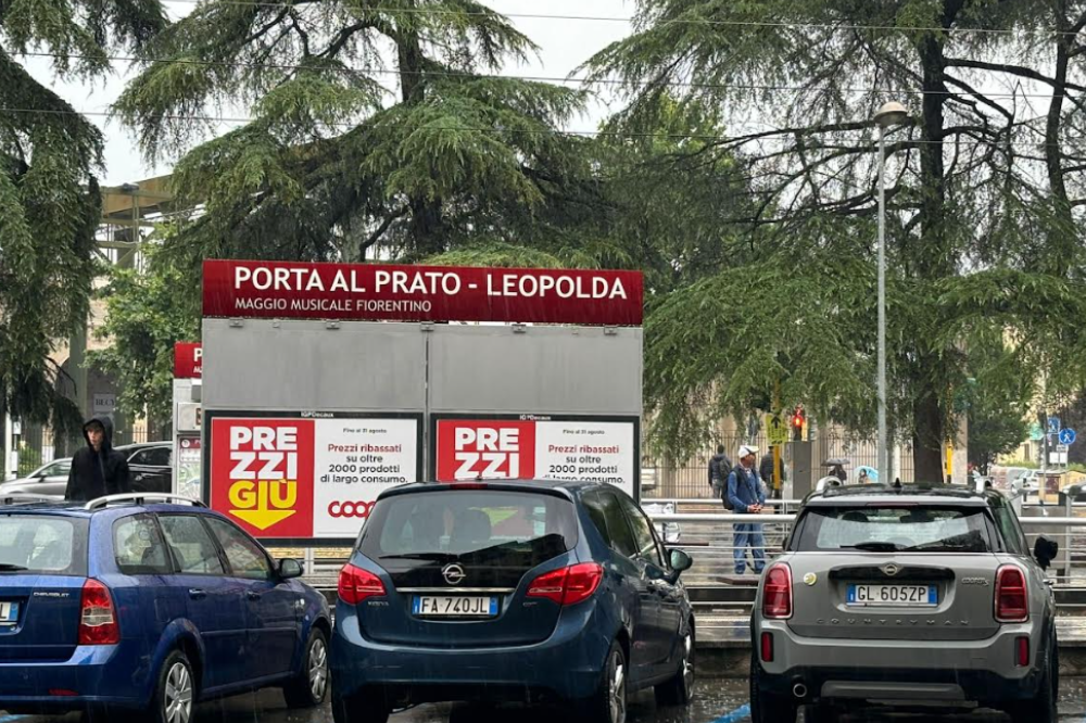 Alcuni sostenitori riempiono il comitato: grande appoggio per Sara Funaro